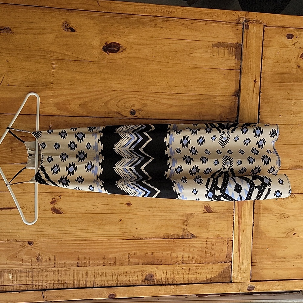 Everly Dress size Small only worn once